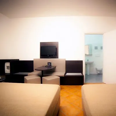 New Generation Hostel Chic Sempione Milan 0*,