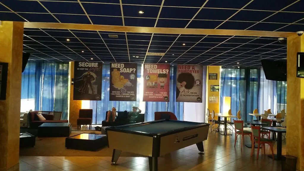 New Generation Hostel Chic Sempione Milano