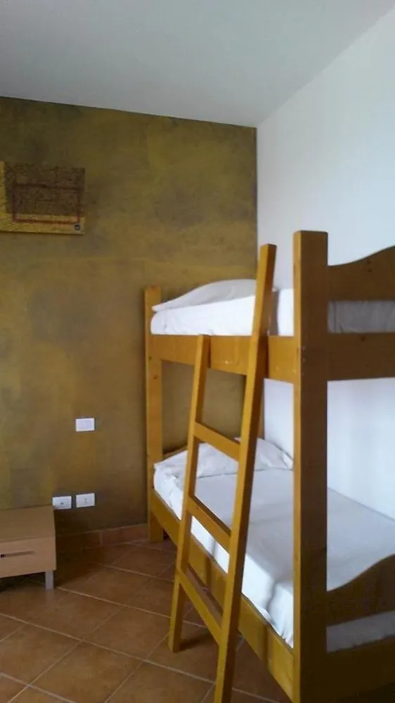 New Generation Hostel Chic Sempione Milano Italia