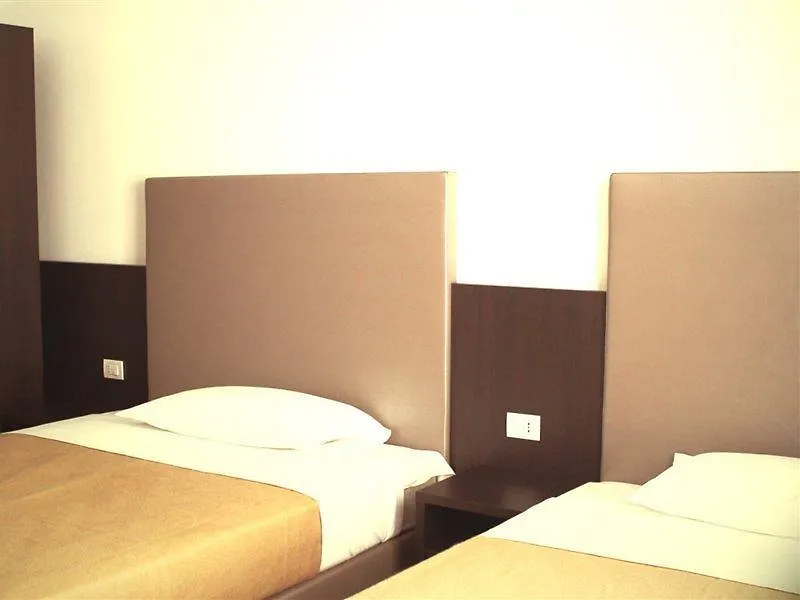 New Generation Hostel Chic Sempione Milano