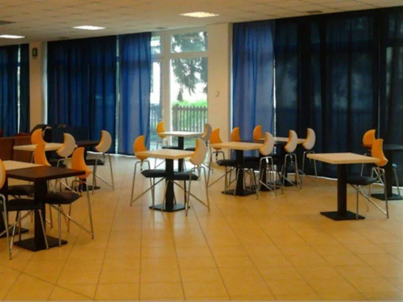 New Generation Hostel Chic Sempione Milano